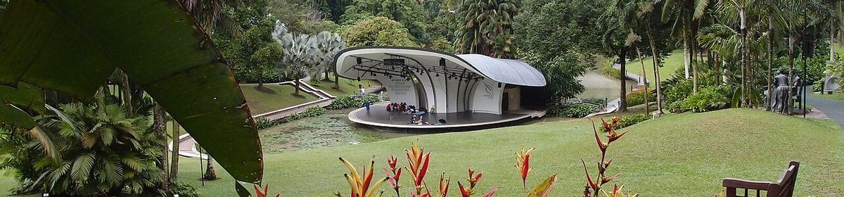 Singapore Botanic Gardens, Symphony Lake and stage