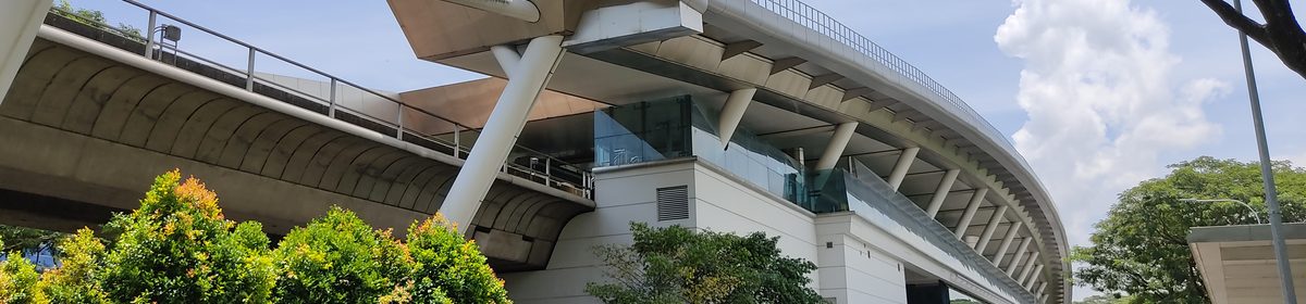 Dover MRT station (EW22) elevated exterior on the East-West Line